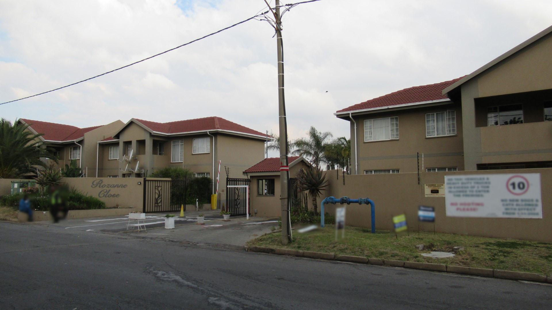 Front View of property in Kempton Park