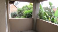 Balcony - 10 square meters of property in Kempton Park