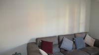 Lounges - 11 square meters of property in Olifantsvlei