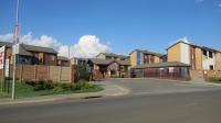 Front View of property in Olifantsvlei