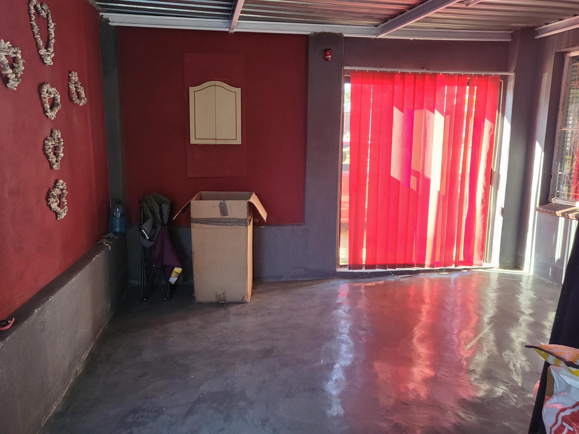 Rooms - 28 square meters of property in The Reeds