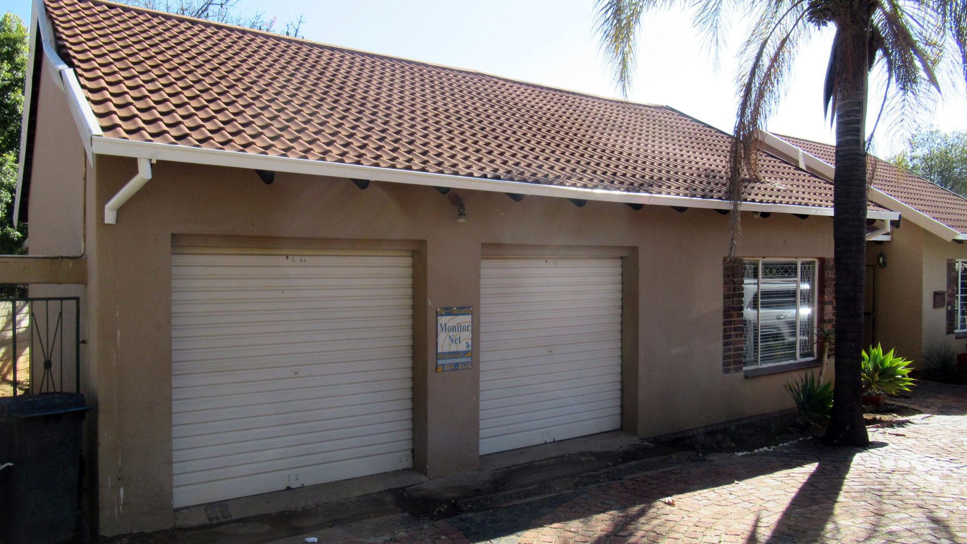 Front View of property in The Reeds