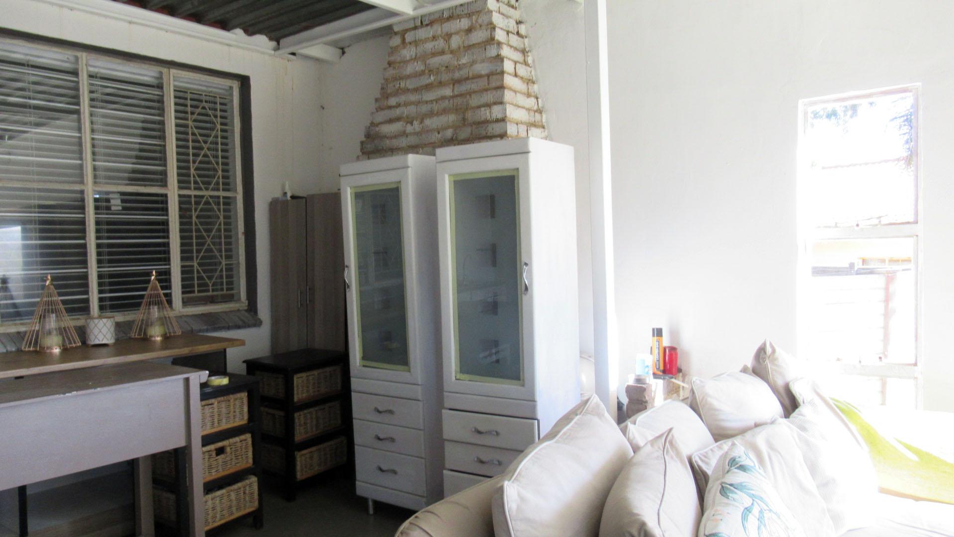 Patio - 48 square meters of property in The Reeds