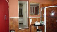 Main Bathroom - 16 square meters of property in The Reeds