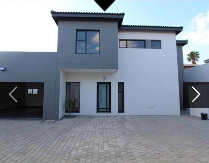3 Bedroom Cluster for Sale For Sale in Edenvale MR517025