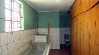 Bathroom 2 - 16 square meters of property in Brits