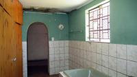 Bathroom 2 - 16 square meters of property in Brits