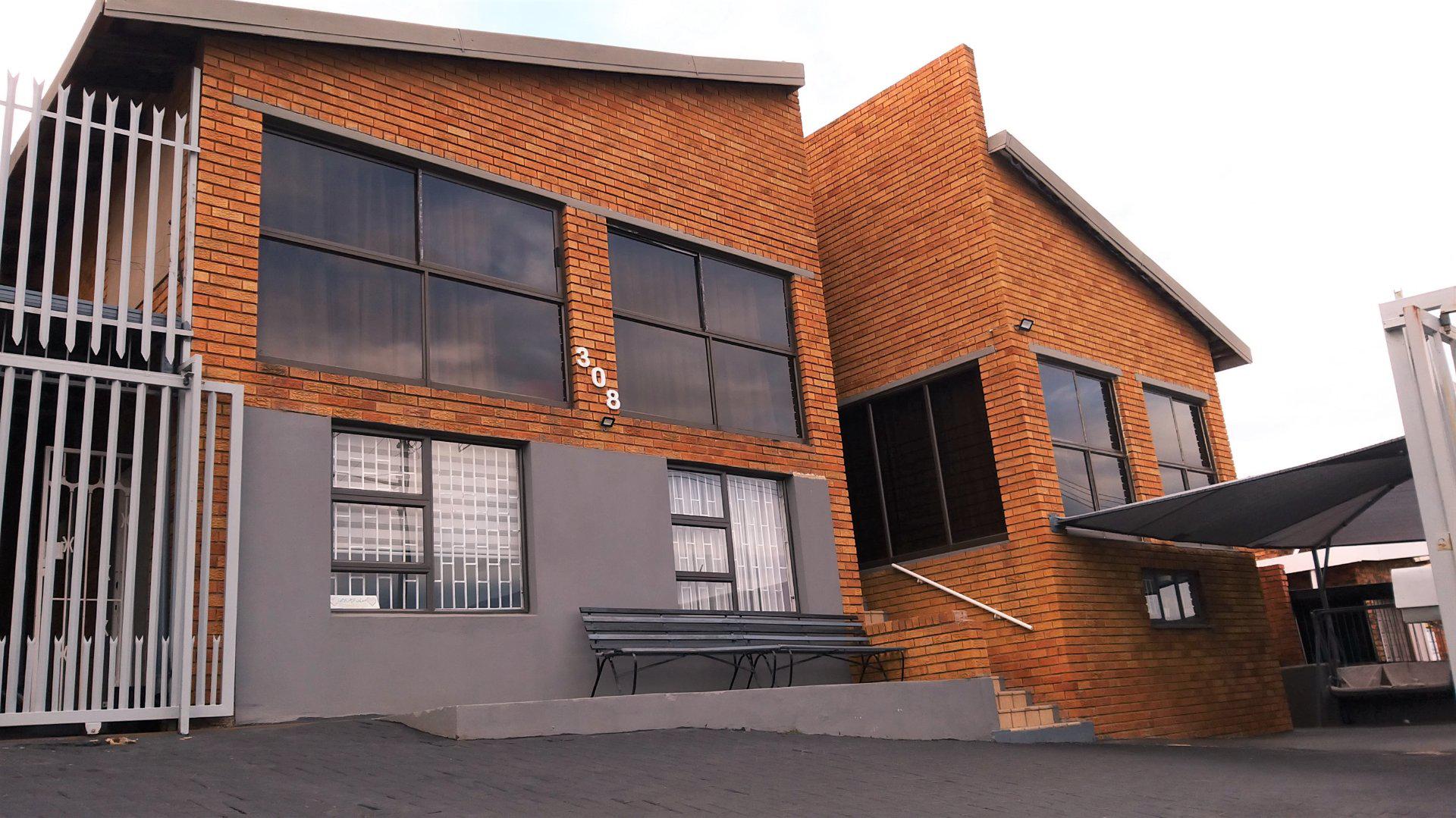 8 Bedroom House for Sale For Sale in Laudium MR517037 My