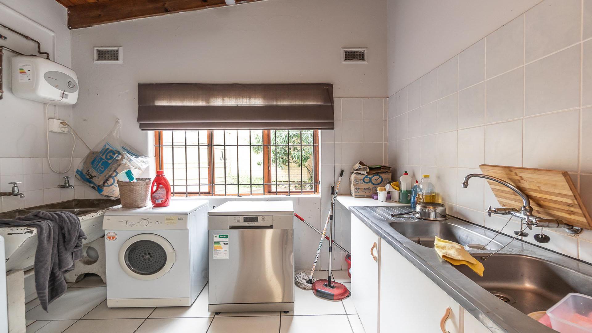 Scullery of property in Amanzimtoti 