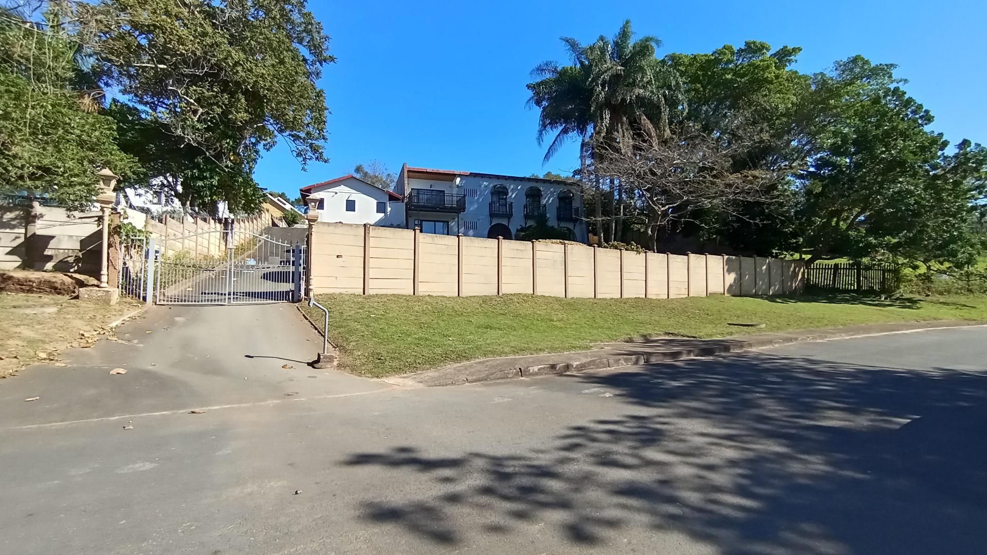 Front View of property in Amanzimtoti 
