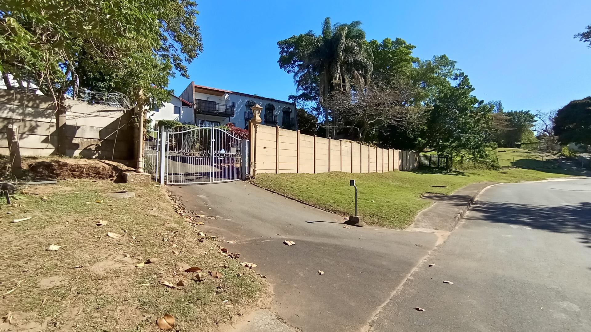 Front View of property in Amanzimtoti 