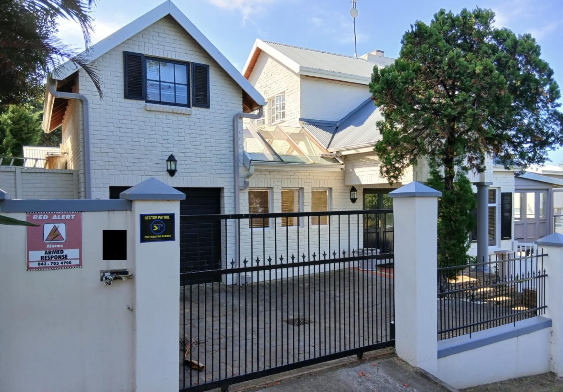 Front View of property in Beacon Bay