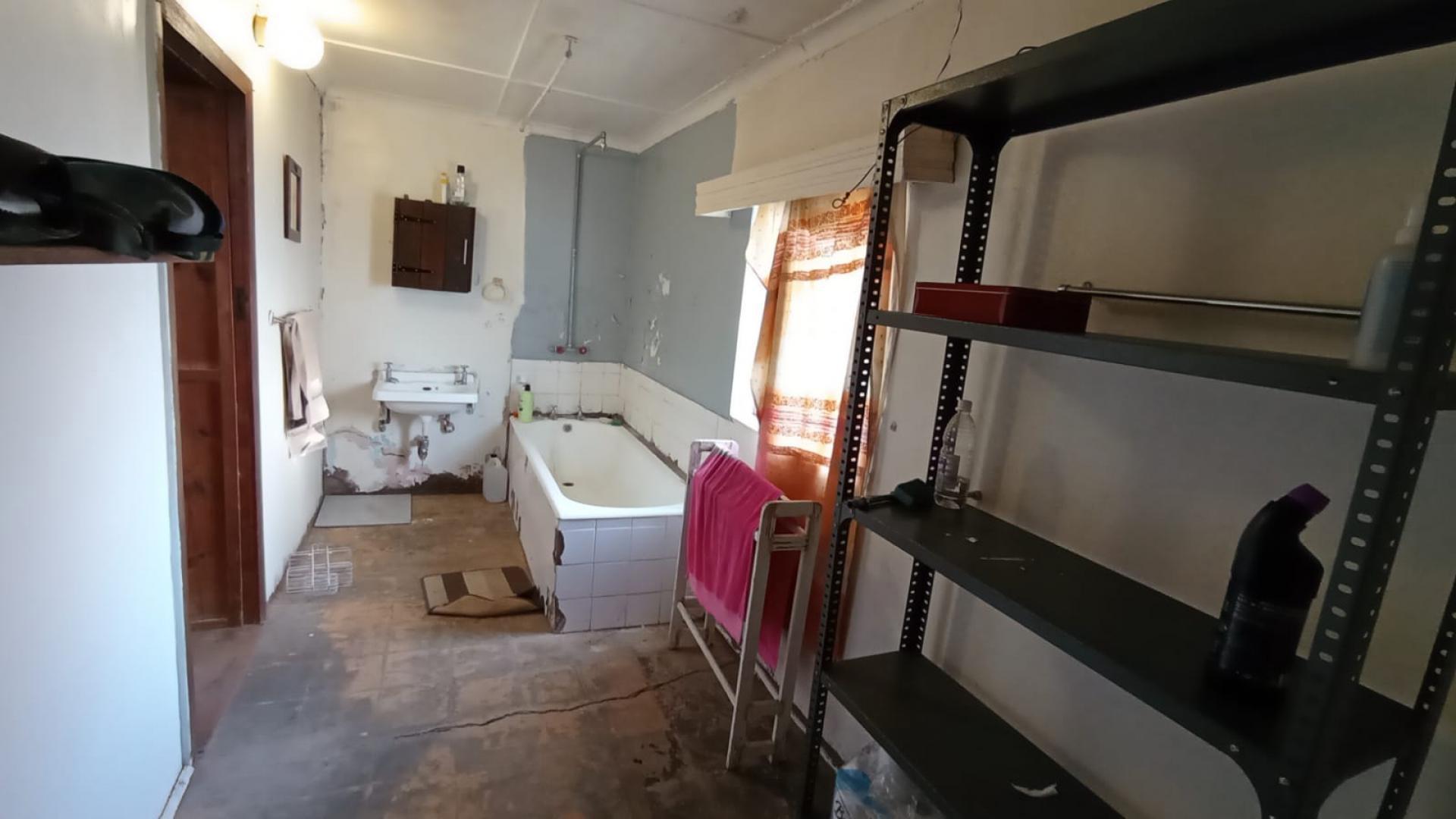 Bathroom 1 of property in Jamestown - EC