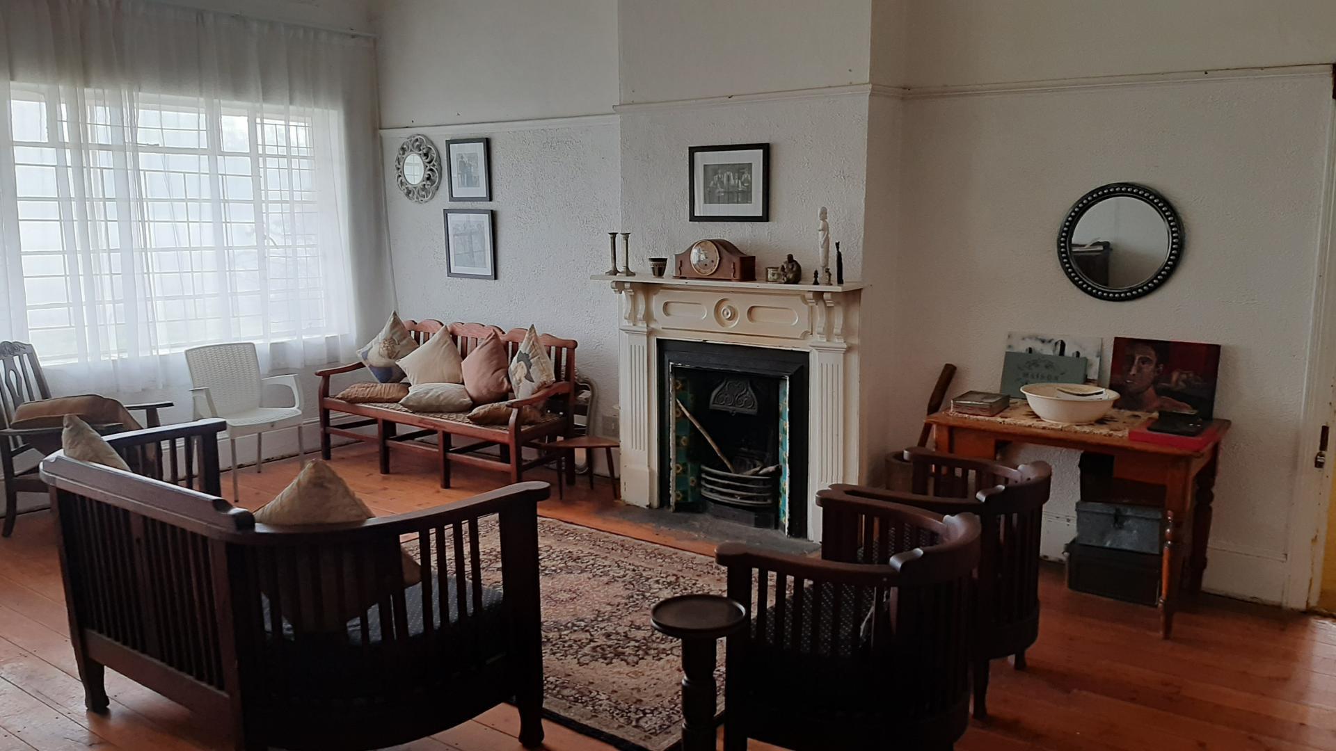 Lounges of property in Jamestown - EC