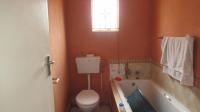 Bathroom 1 - 4 square meters of property in Stretford