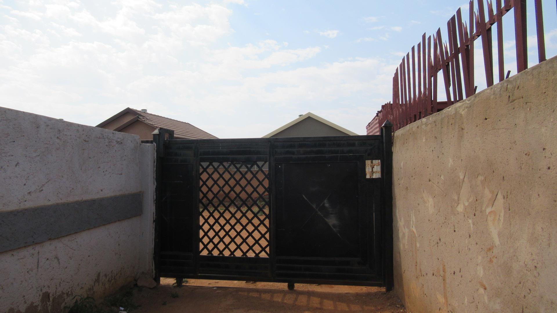Front View of property in Soshanguve East