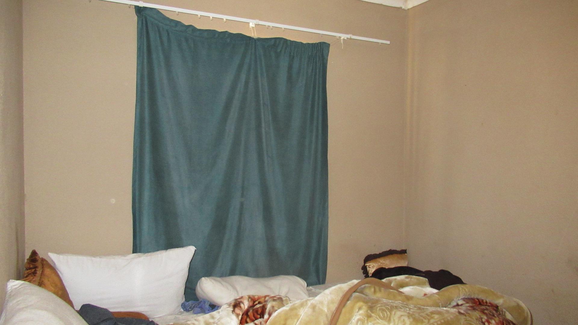 Main Bedroom - 9 square meters of property in Soshanguve East