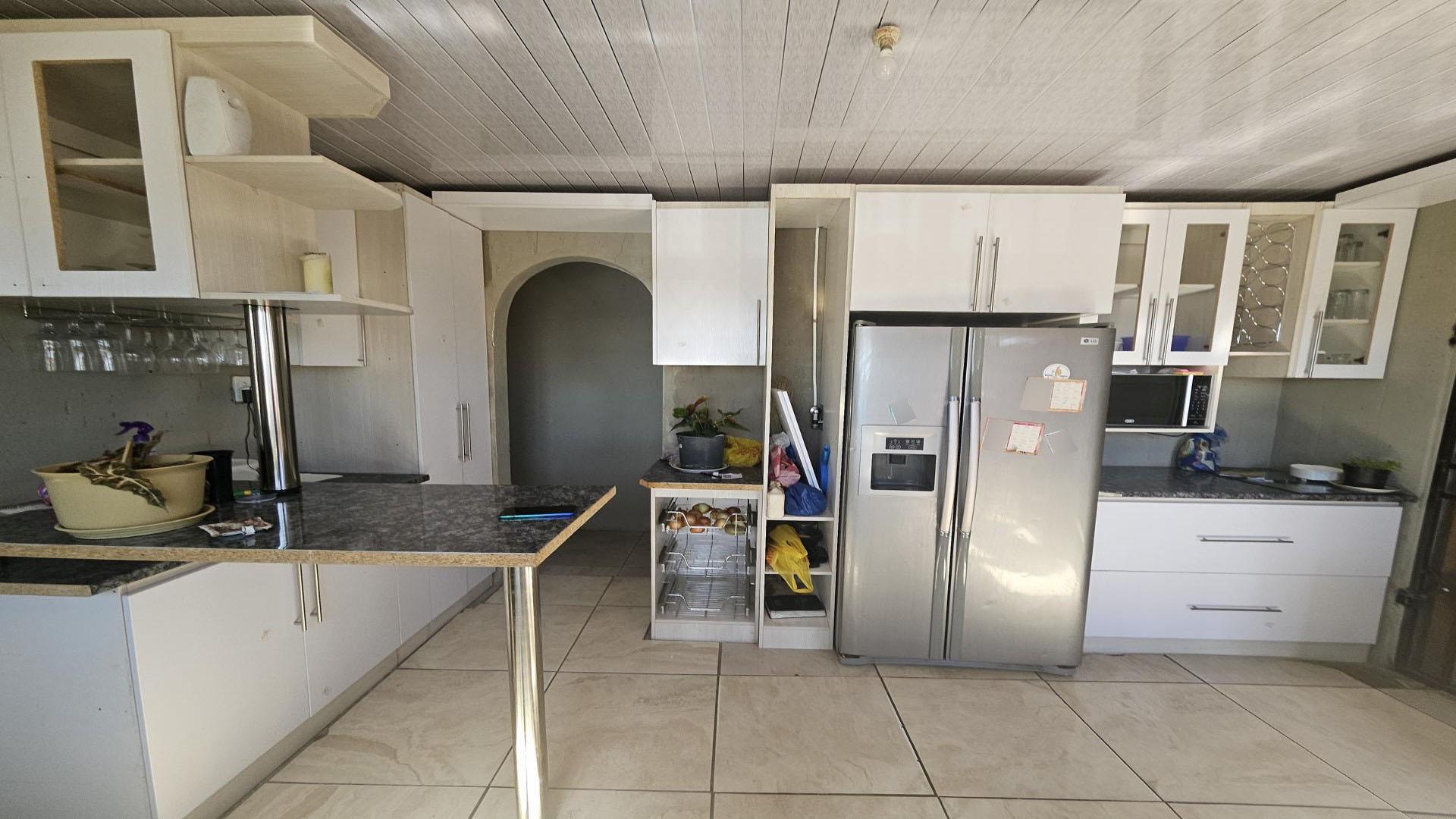 Kitchen of property in Meyerton