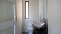 Guest Toilet - 3 square meters of property in Ifafi