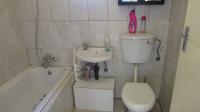 Bathroom 1 - 4 square meters of property in Windmill Park