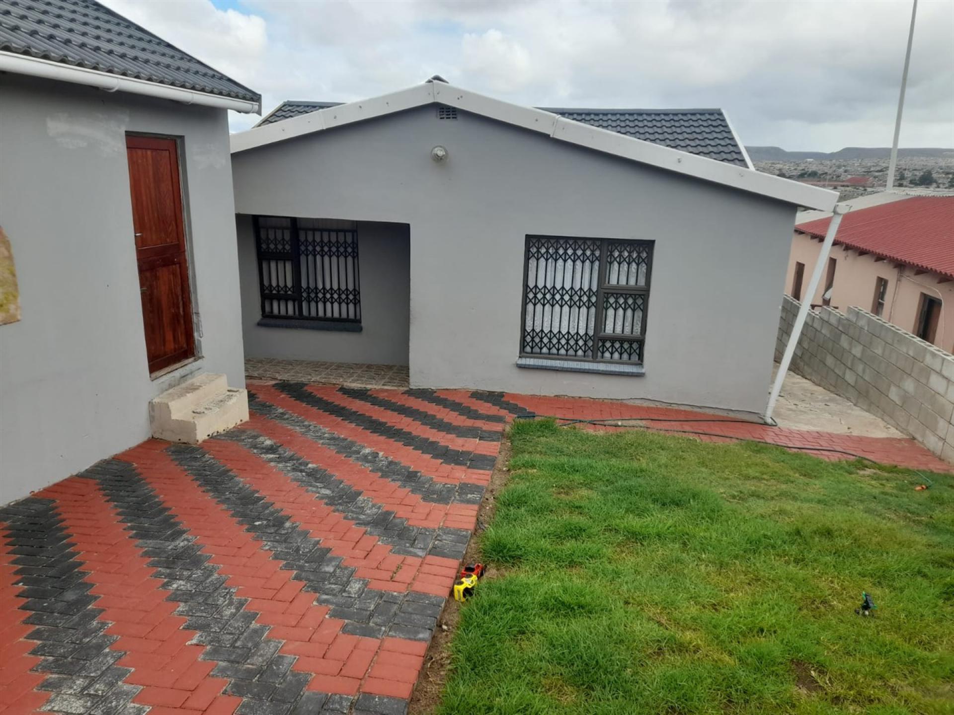 Front View of property in Kwadwesi
