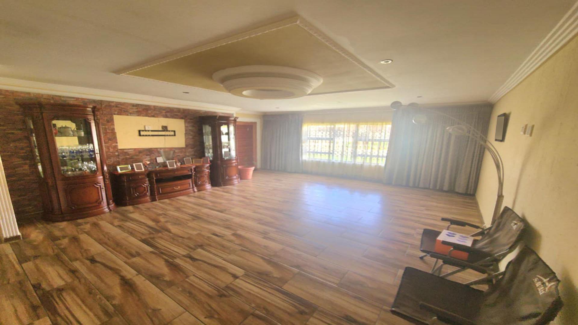 Lounges of property in Selcourt