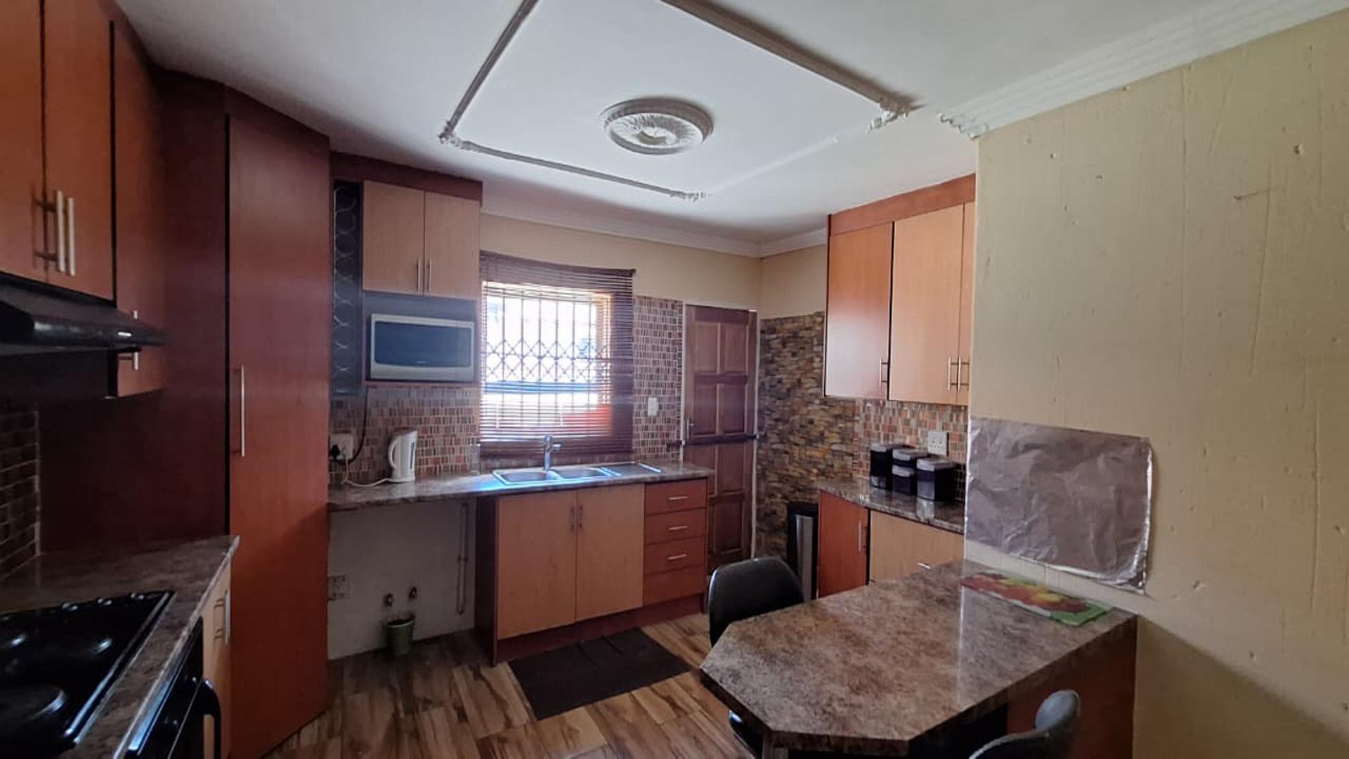 Kitchen - 18 square meters of property in Selcourt