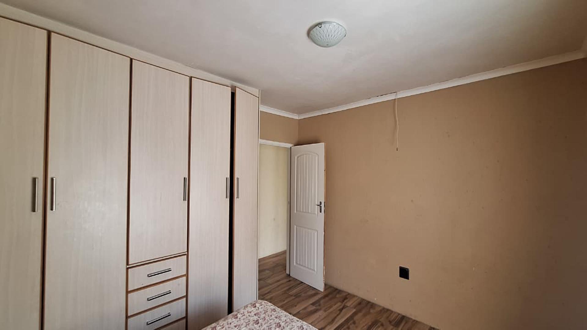 Bed Room 2 - 16 square meters of property in Selcourt