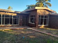 6 Bedroom 2 Bathroom House for Sale for sale in Fauna Park