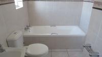 Main Bathroom - 7 square meters of property in Nigel