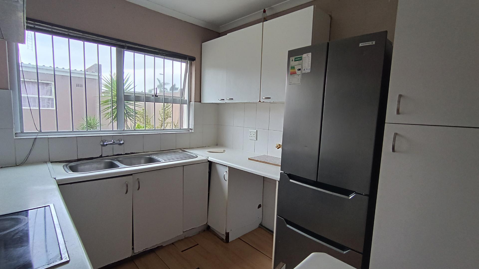 Kitchen - 8 square meters of property in Richwood