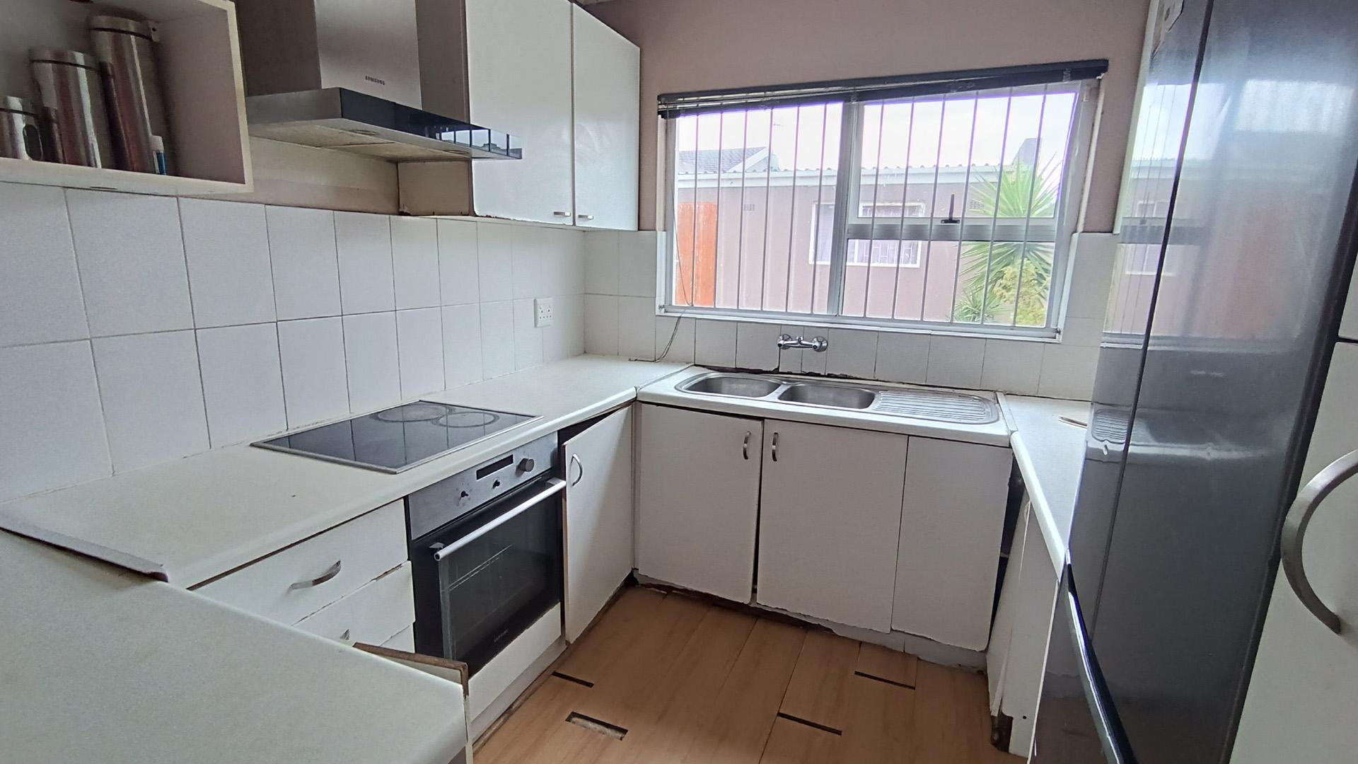Kitchen - 8 square meters of property in Richwood