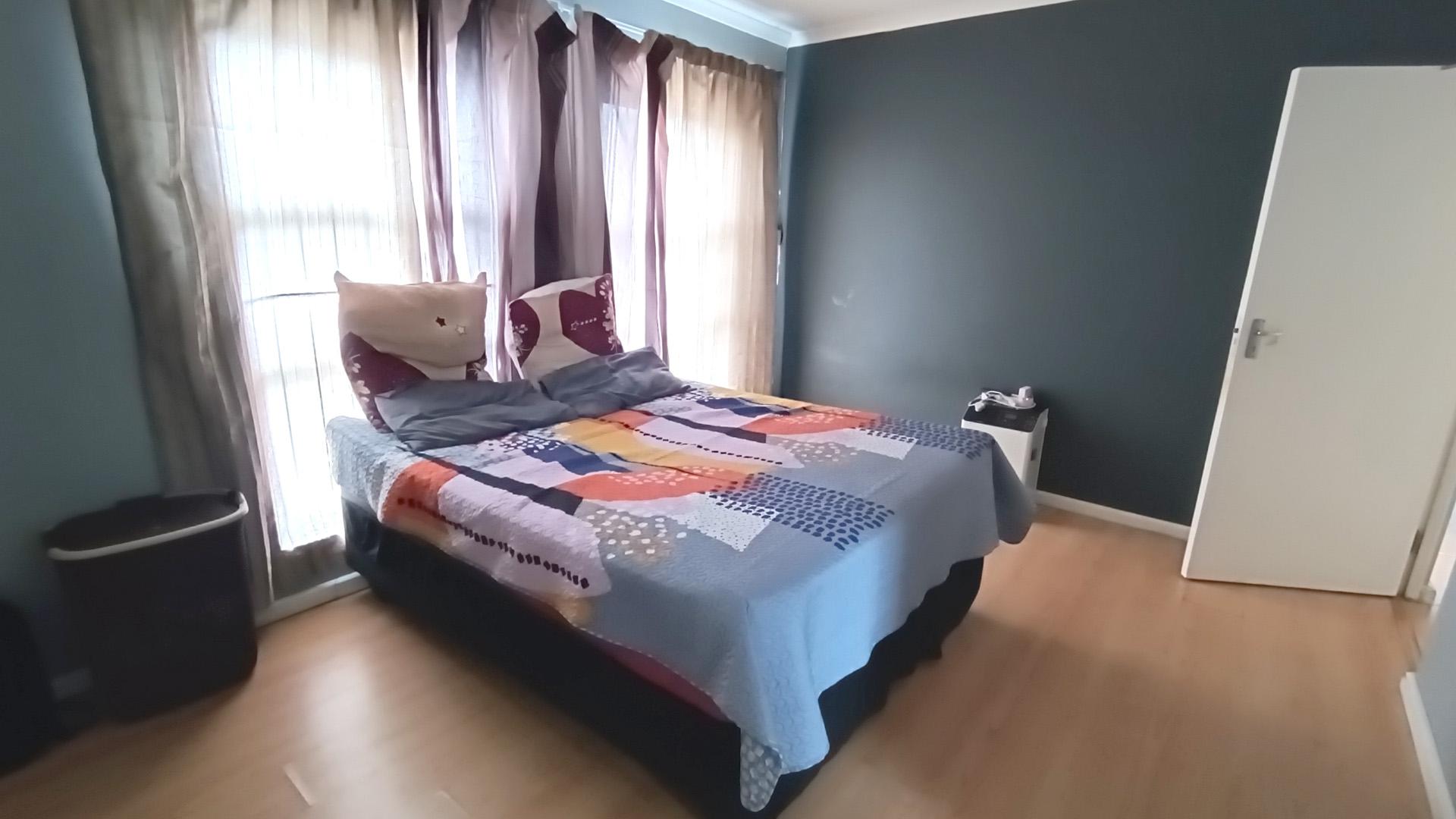 Main Bedroom - 21 square meters of property in Richwood