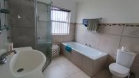 Main Bathroom - 8 square meters of property in Richwood