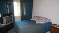Bed Room 1 - 16 square meters of property in Three Rivers