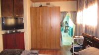 Main Bedroom - 24 square meters of property in Three Rivers