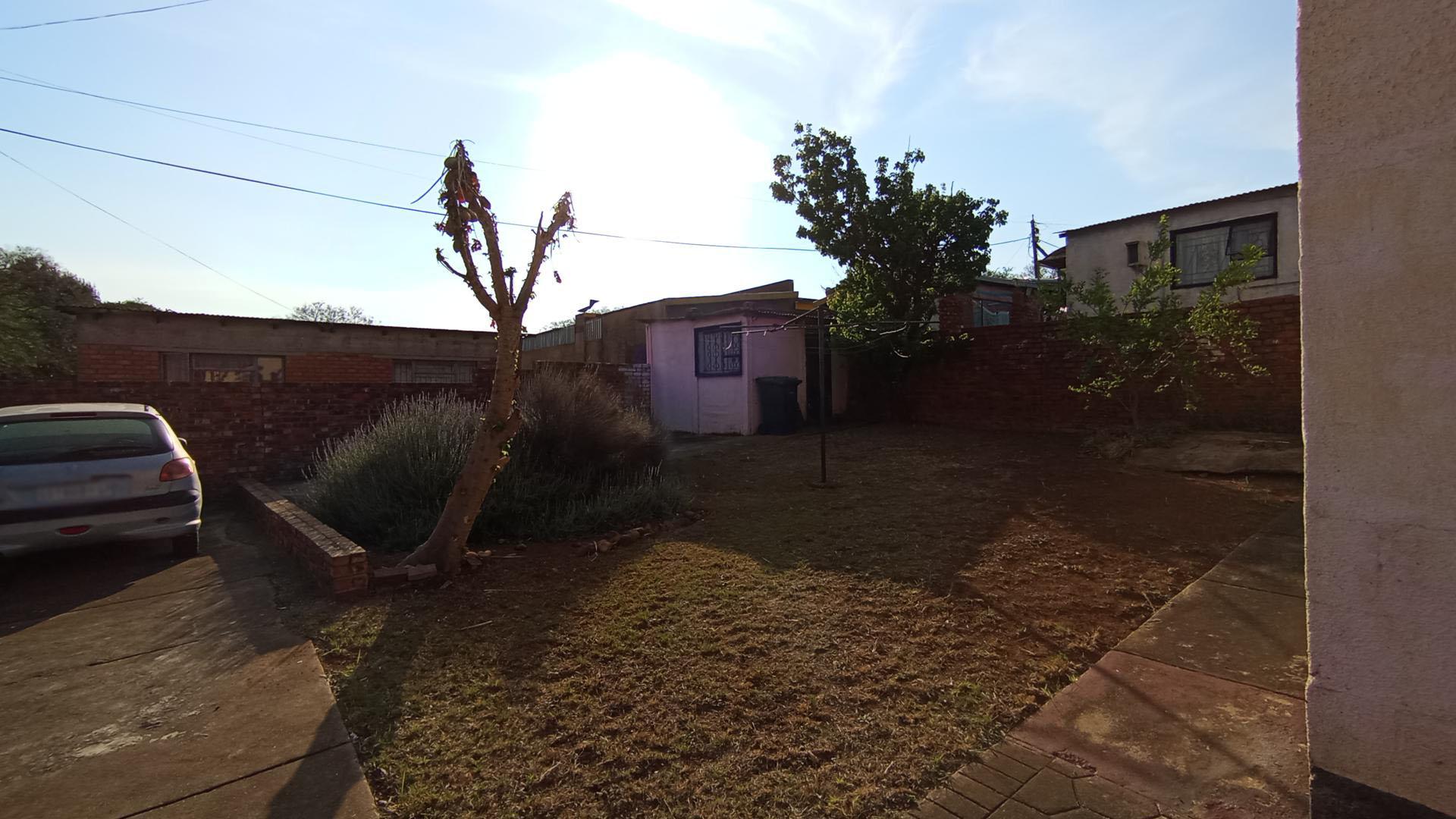 Backyard of property in Eersterust