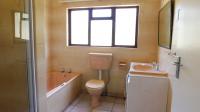 Bathroom 1 - 8 square meters of property in Palm Beach