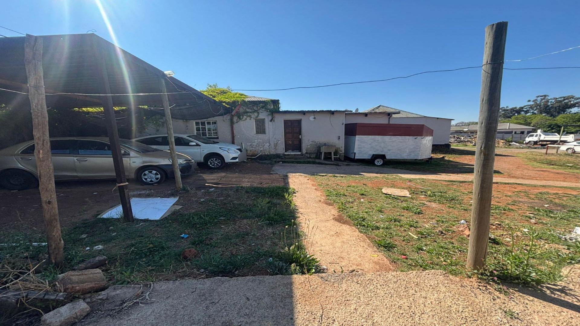 Backyard of property in Florida