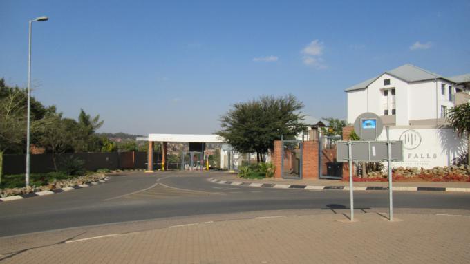 2 Bedroom Sectional Title for Sale For Sale in Wilgeheuwel  - Private Sale - MR518572