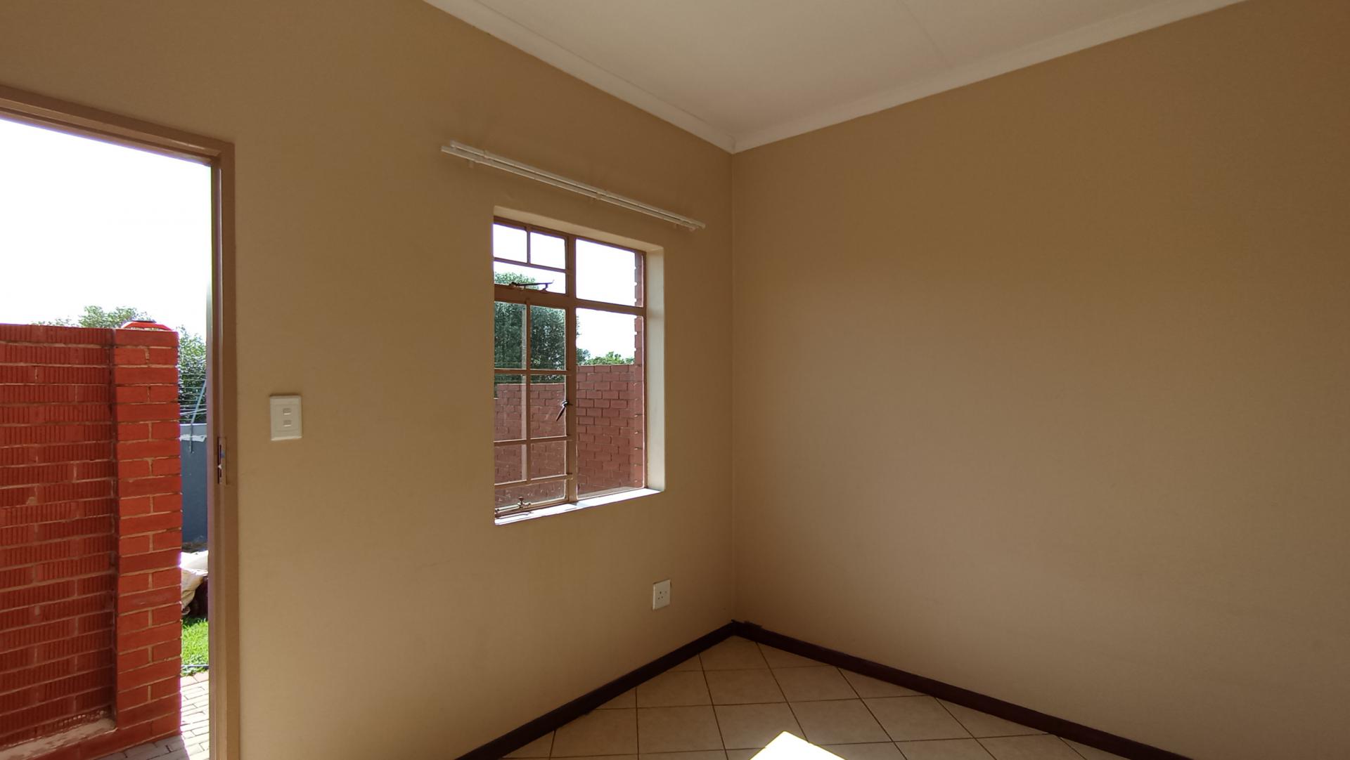 Staff Room - 10 square meters of property in Monavoni