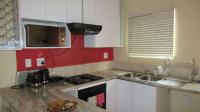 Kitchen - 10 square meters of property in Crystal Park