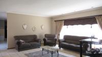 Lounges - 72 square meters of property in Flamwood