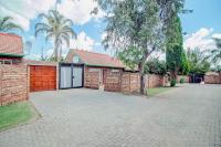 2 Bedroom 1 Bathroom House for Sale for sale in The Orchards