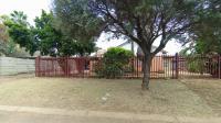 Front View of property in Lindopark