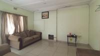 Dining Room - 17 square meters of property in Lindopark