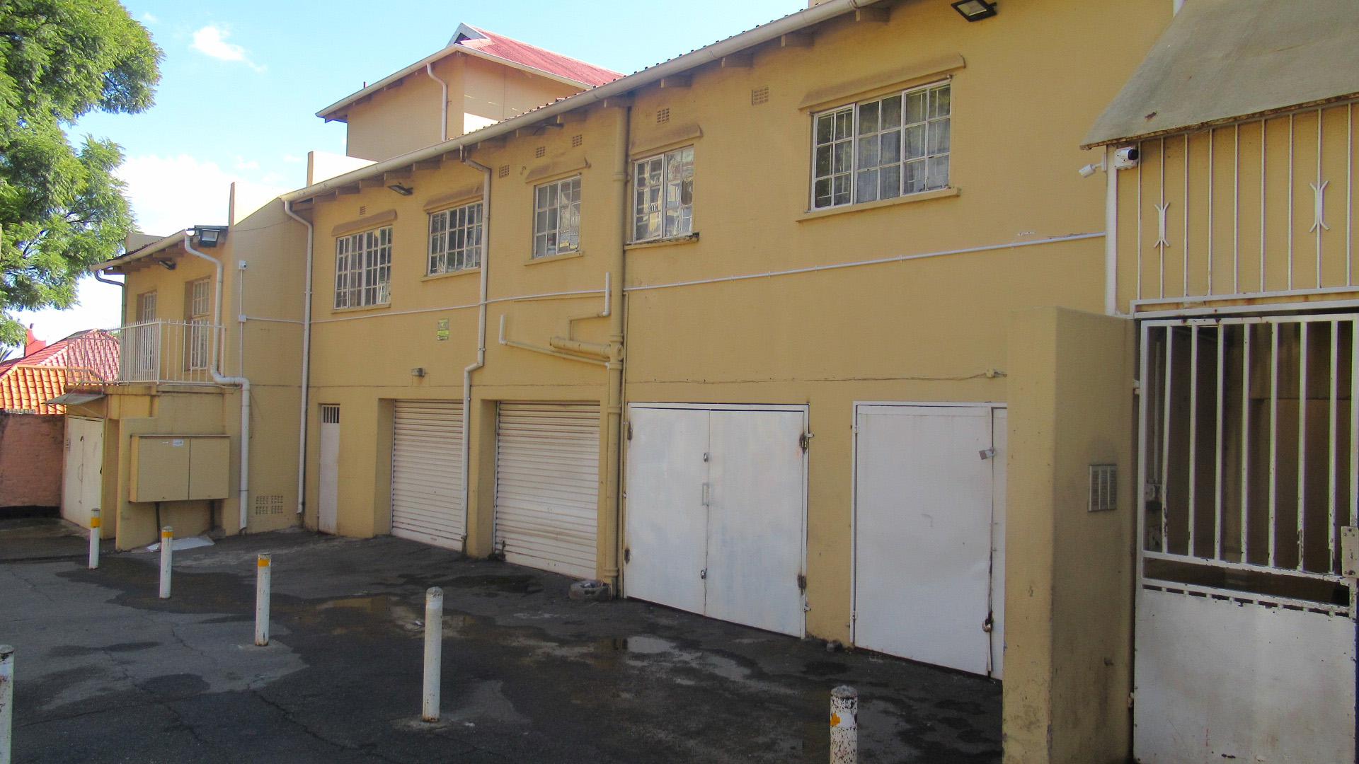 Front View of property in Yeoville