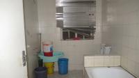 Bathroom 1 - 7 square meters of property in Yeoville