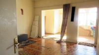 Lounges - 21 square meters of property in Yeoville