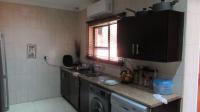 Kitchen - 14 square meters of property in Dalpark